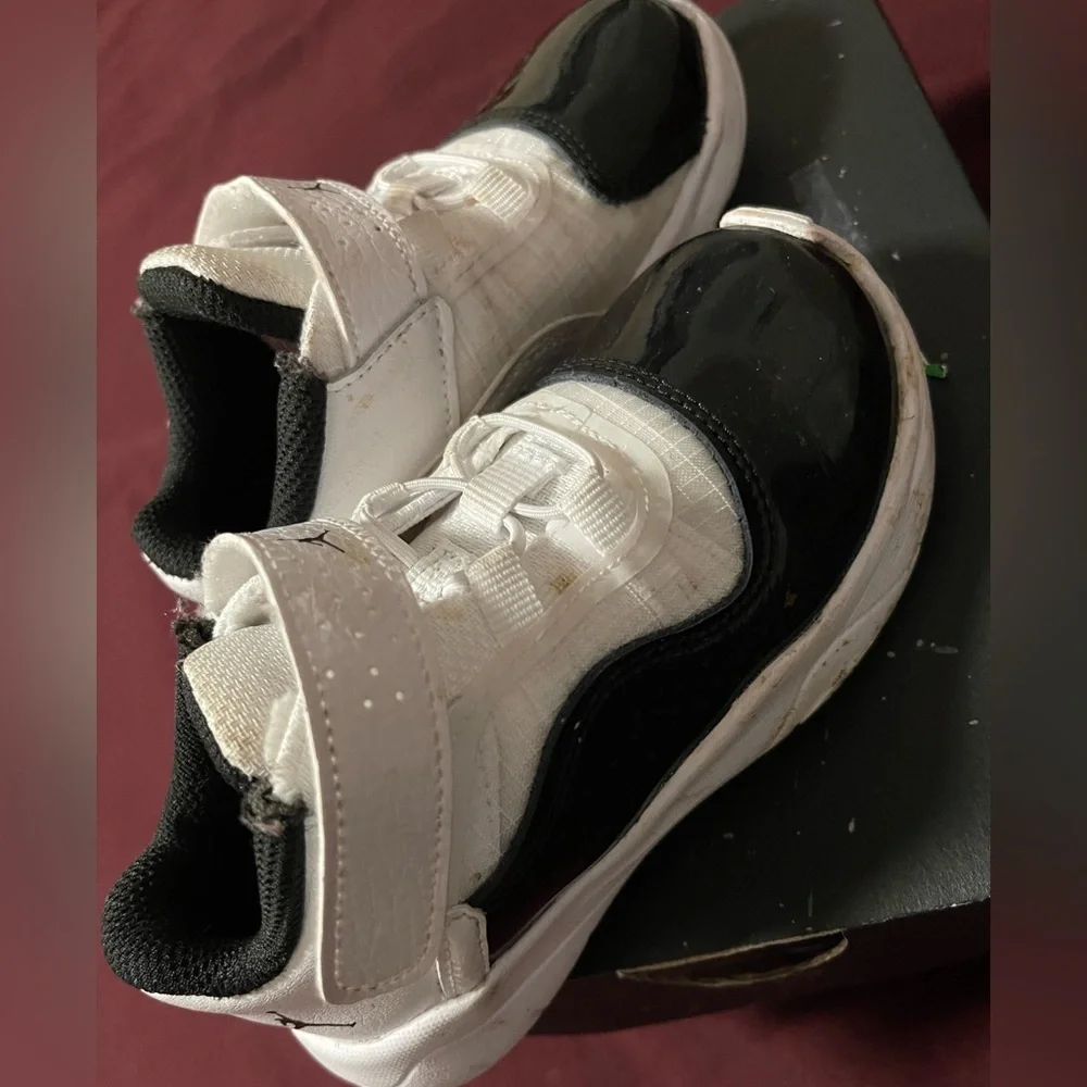 Jordan - Picture 2 of 2